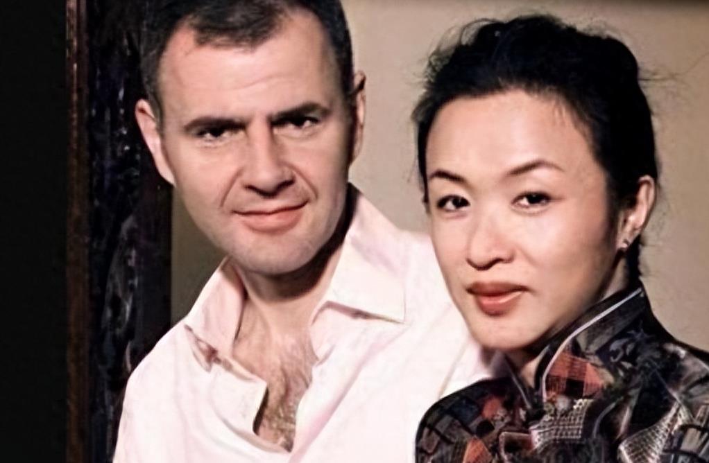 金星被问：做了变性手术后，他会无法抗拒和女人一起洗澡吗？