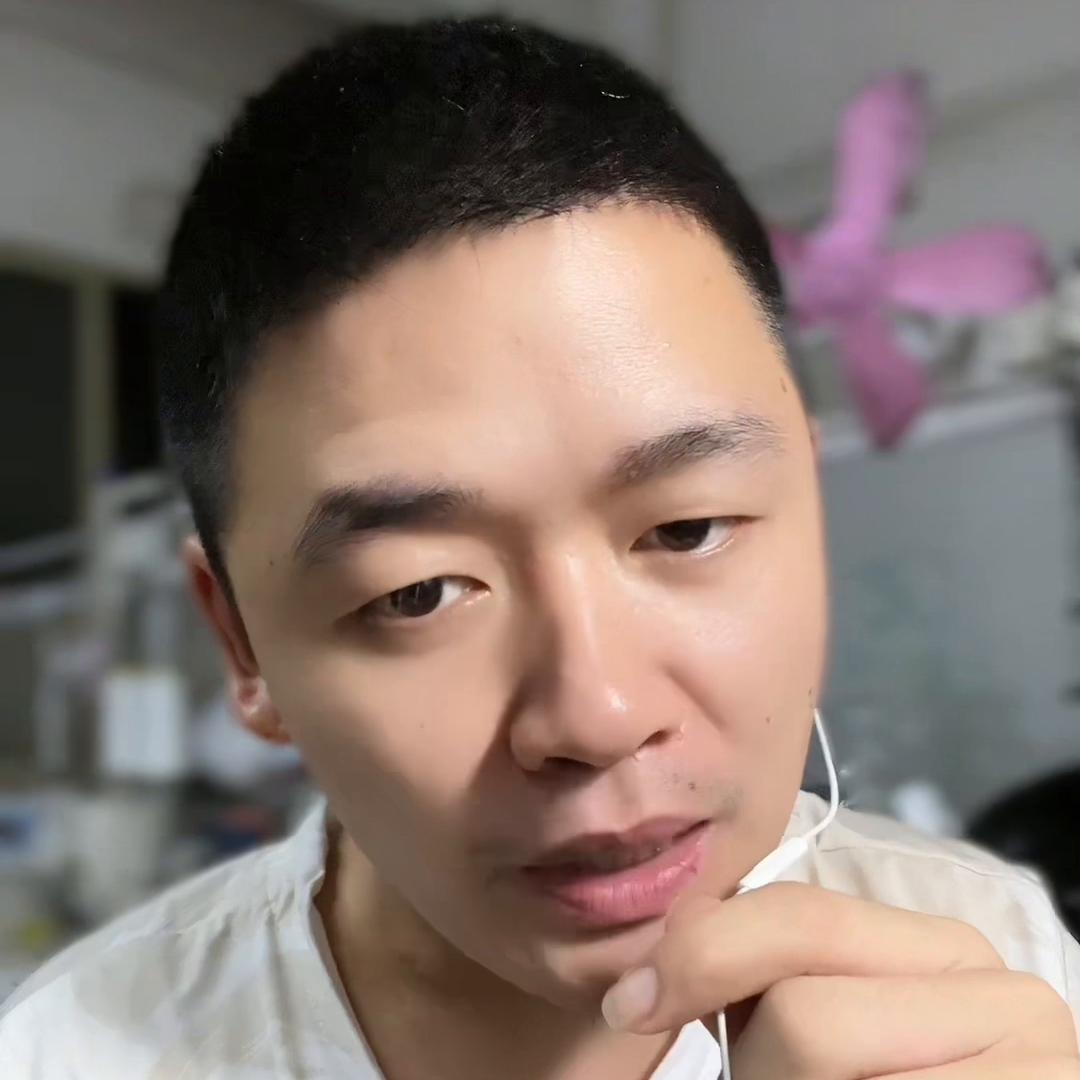 看不到钱的服装制造，你还会继续吗，，销售巨人这本书给出...