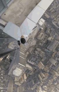 26岁湖南穷小伙“用命赌明天”，从263米高楼坠落，获赔3万