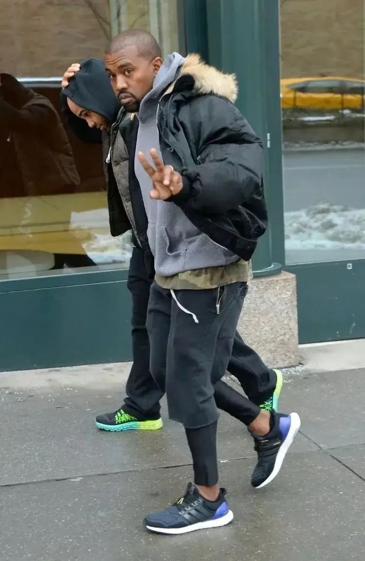 阿迪达斯败退中国市场,阿迪达斯怎么越来越便宜了