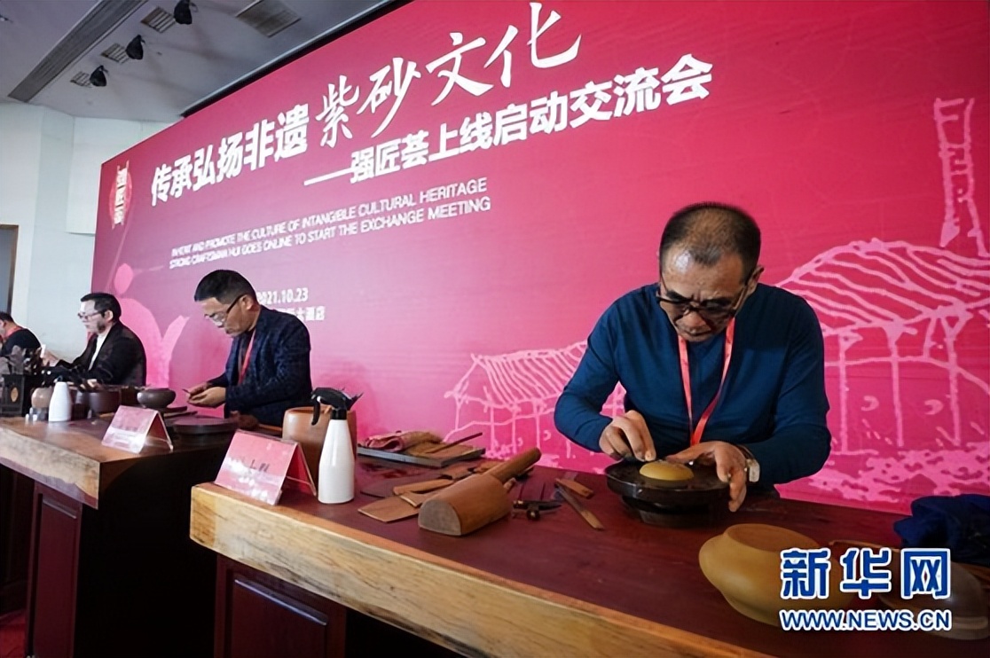 用泥巴做茶壶过程,泥巴做大茶壶