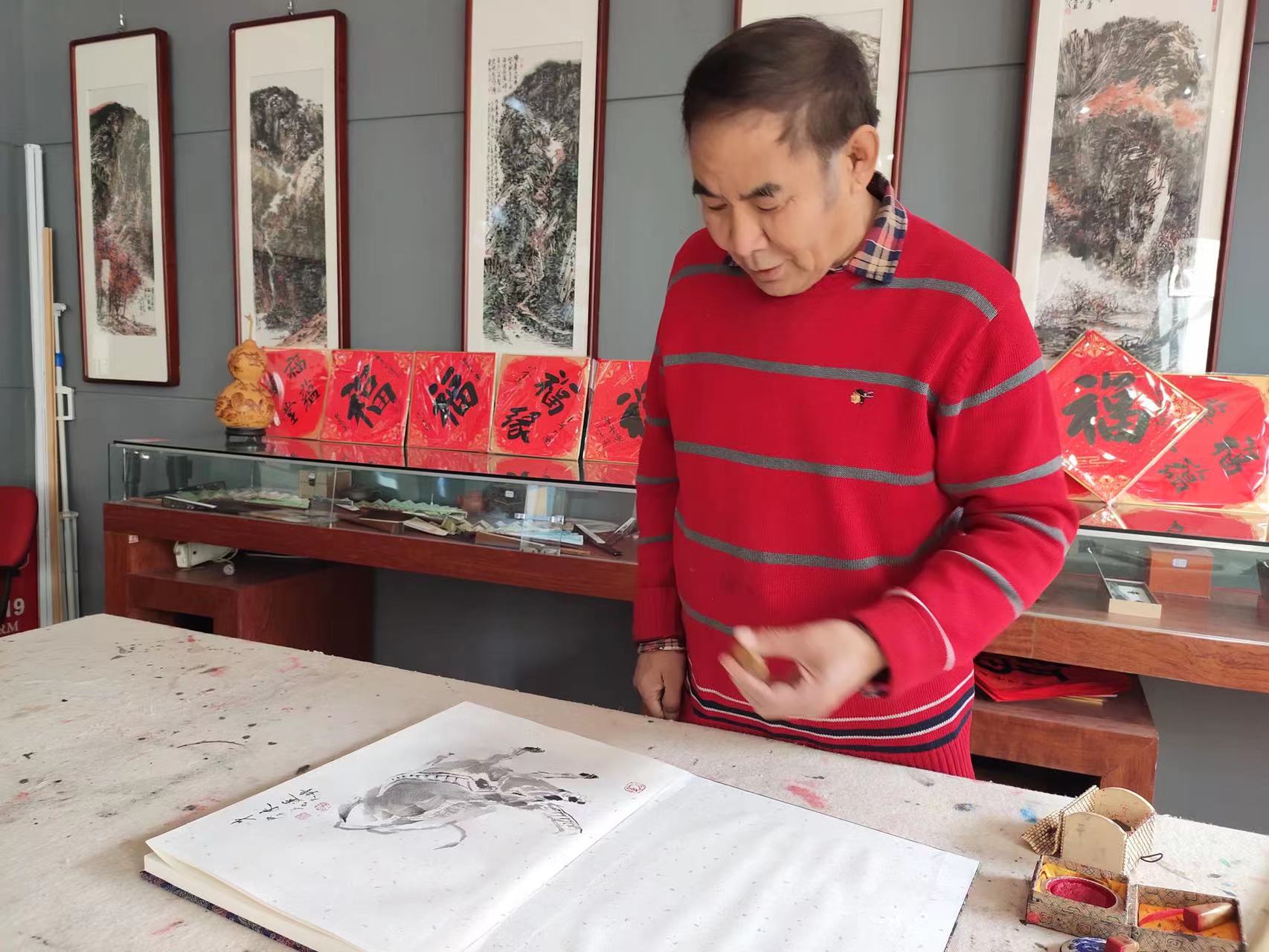 畅春斋主杨秀和图片,畅春斋主