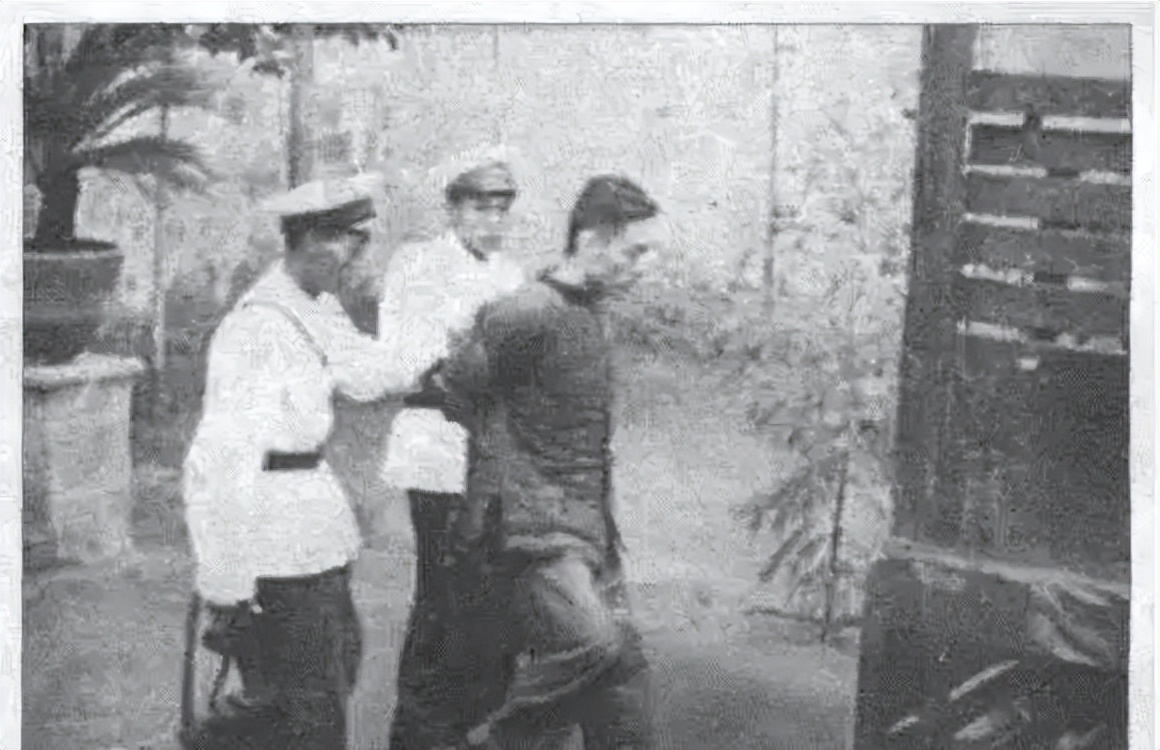 1950年甘肃一影院检票员被捕，审讯后暴露身份：杀害陈潭秋的凶手