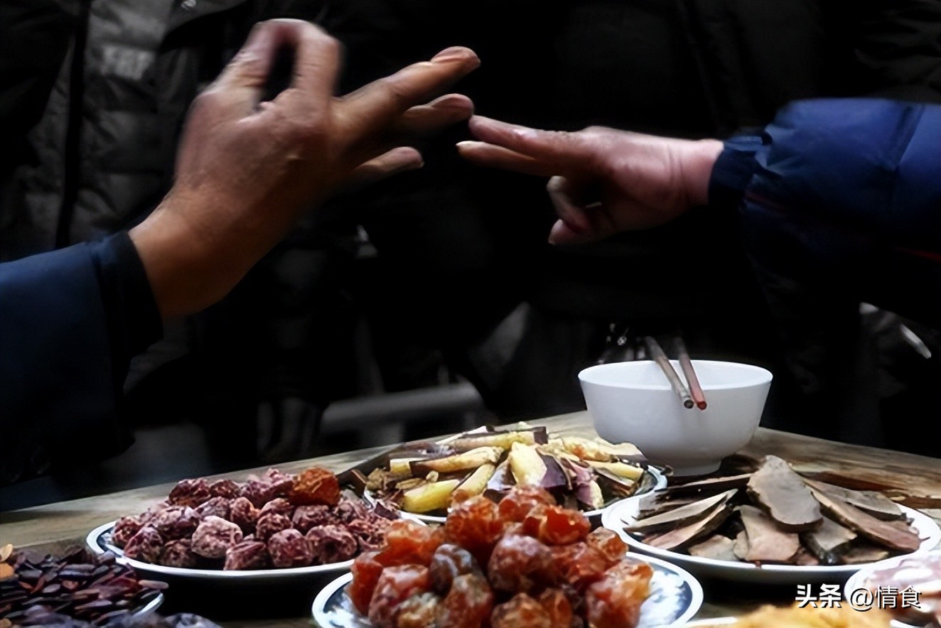 喝酒划拳时喊的五魁首,喝酒五魁首代表什么