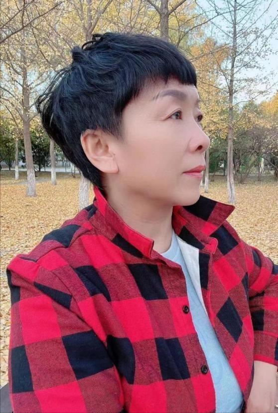 我，做过小生意，当过厂长，人到中年却被迫成北漂，做起了保姆