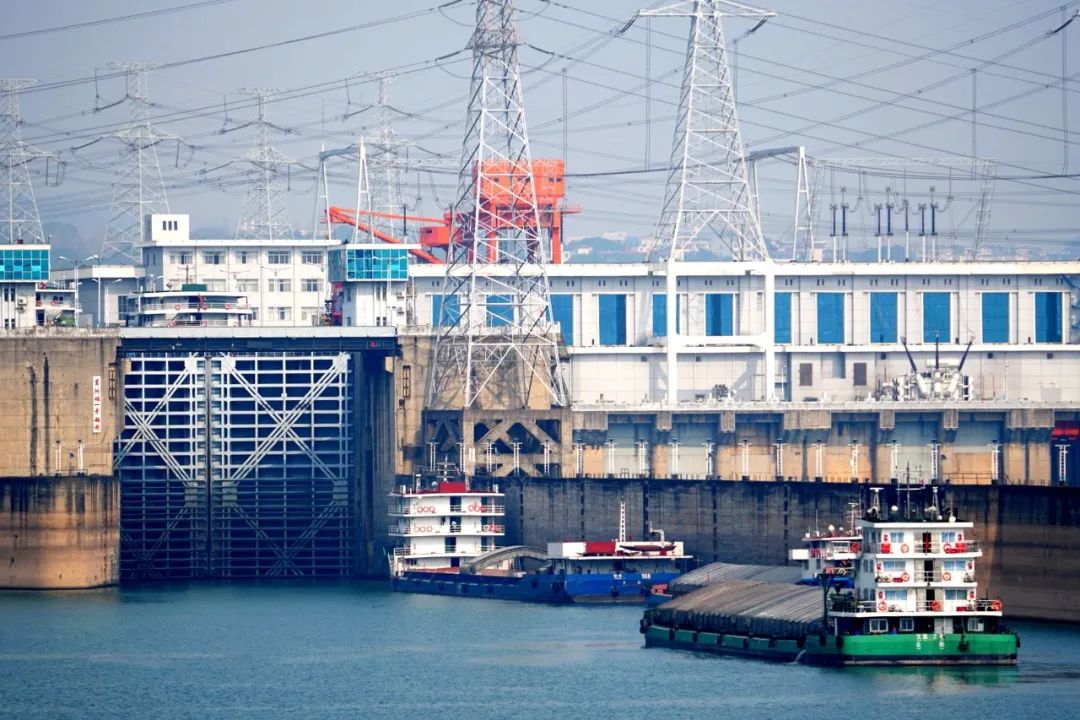 宜昌小学初中一体的公立学校,宜昌联合中小学位置