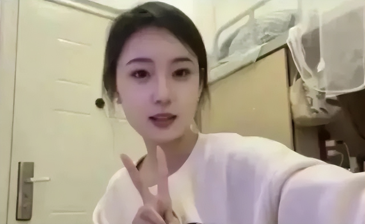 最新！污蔑大叔*拍偷**的川大女生被爆校园霸凌，女同学差点被逼自杀