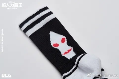 「奥盟代购」奥特曼亲子足球保卫战