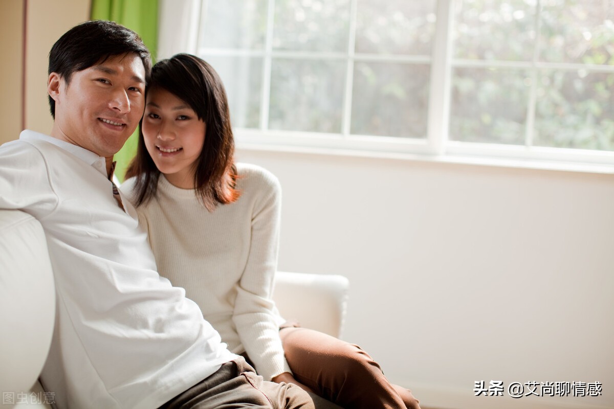老公玩暧昧的十大特点,发现老公聊天暧昧聪明做法