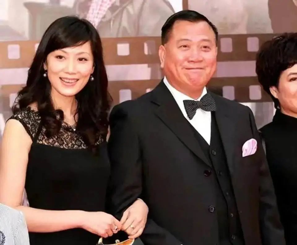 15位明星群居生活,15个过气演员