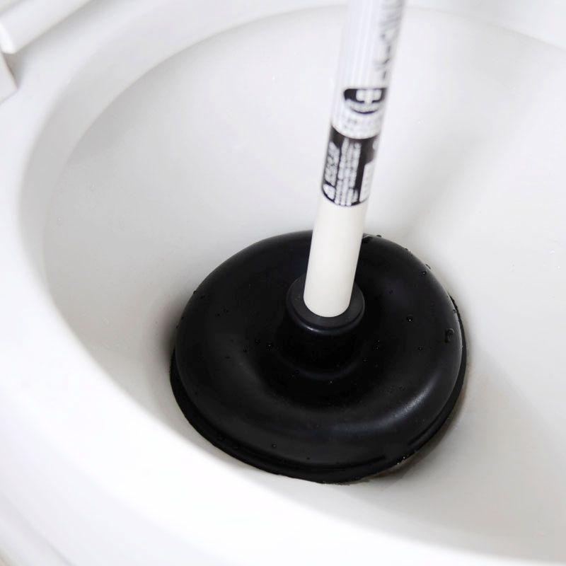 马桶出水慢无力冲不下去怎么办,马桶出水慢冲不干净怎么回事