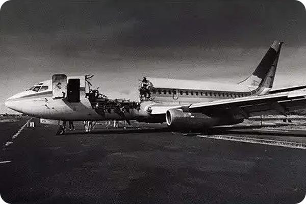 中国飞机十大空难事故模拟讲解,世界上十大最惨的飞机空难事件