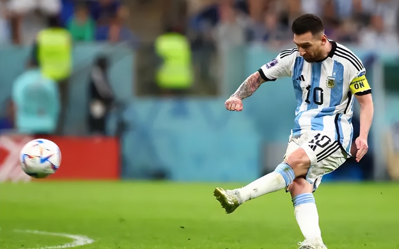 姆巴佩回应和梅西发生冲突,姆巴佩狂妄的时刻顶撞梅西