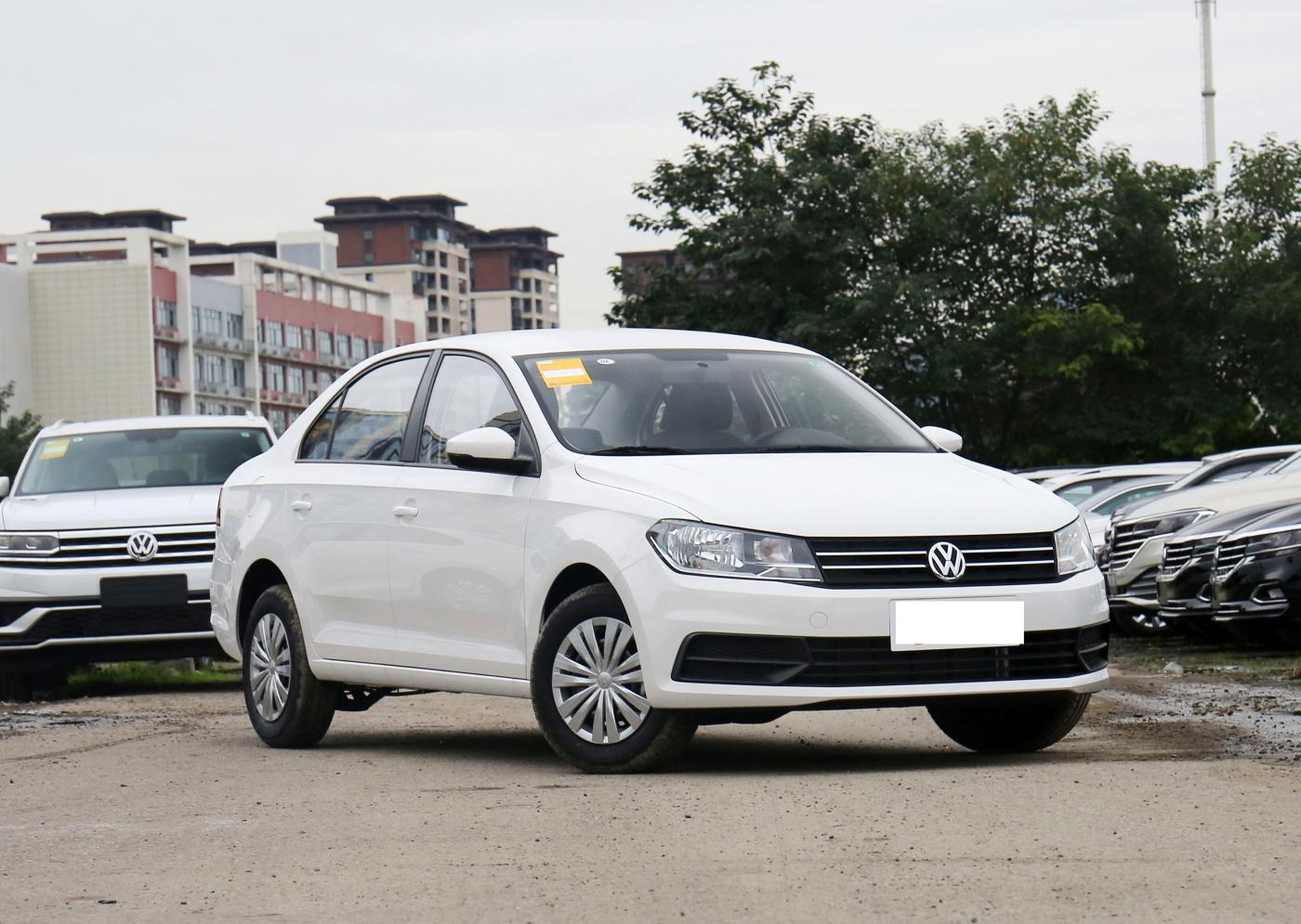 5万5的17年的大众桑塔纳值得买吗,桑塔纳7万能落地吗