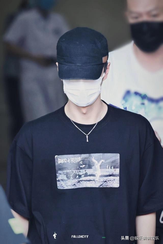 路人在北京偶遇王一博,见王一博一面有多难