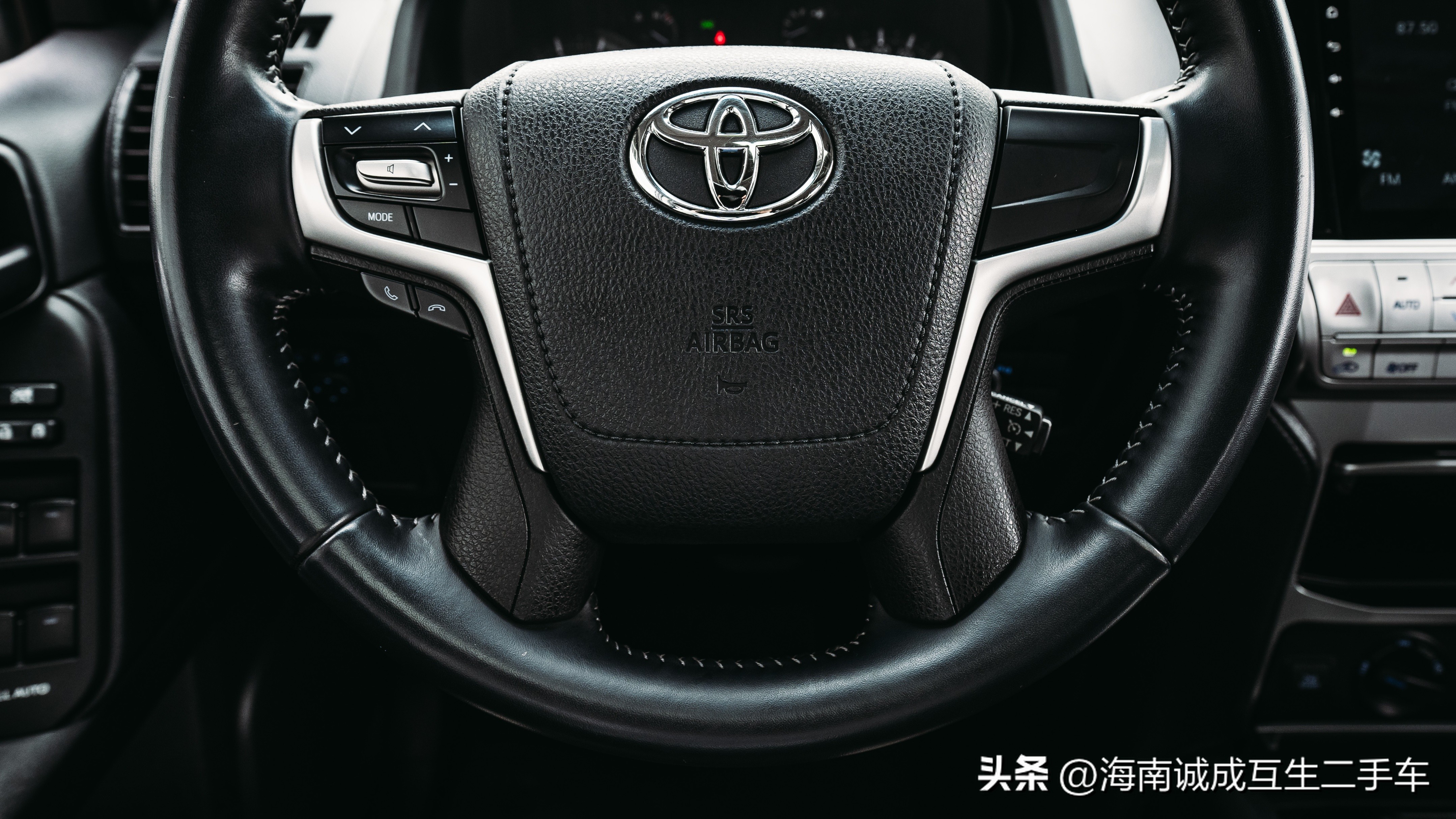 2024款丰田普拉多中东版,18款丰田普拉多中东版4.0顶配