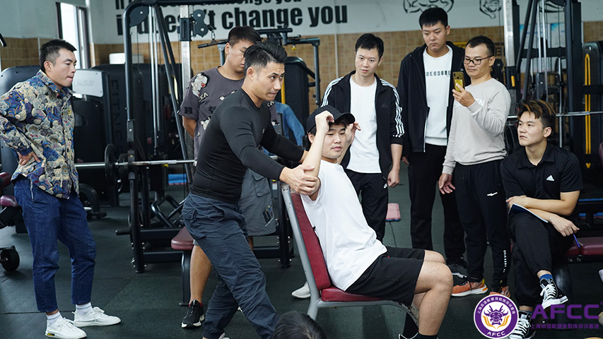 私人教练培训大概需要多少钱呢?