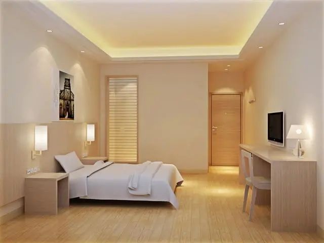 酒店员工偷装摄像头被偷拍,酒店前台泄露拍照客人信息