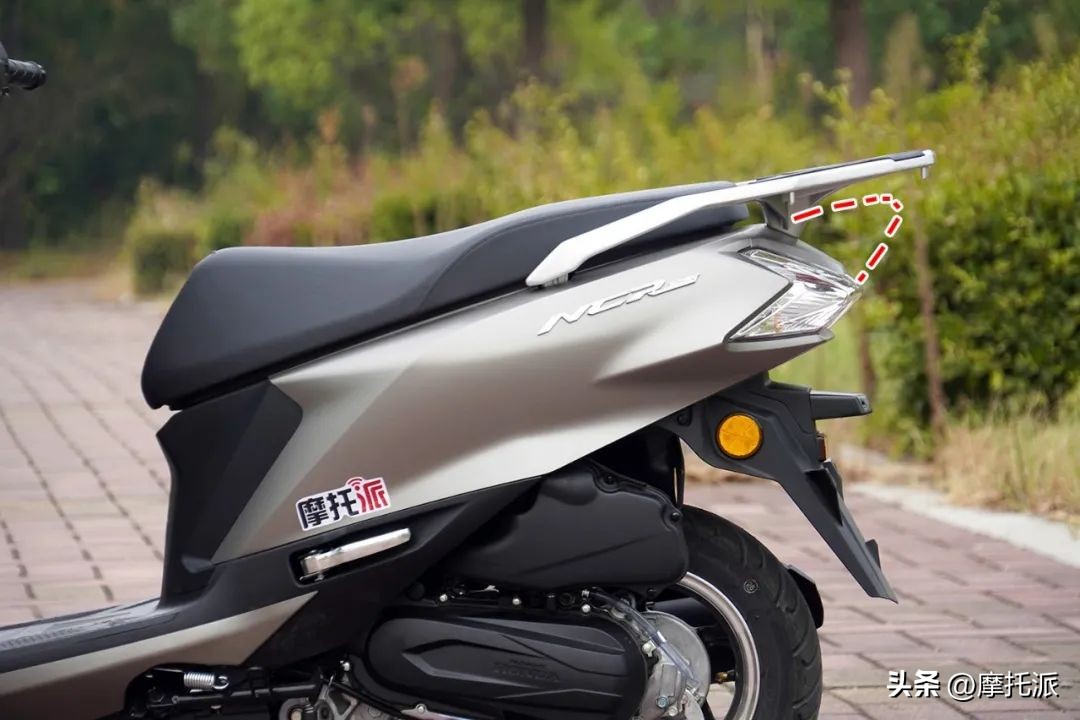 五羊本田ncr125与裂行星际版对比,五羊本田ncr125和豪爵翼爽afr125