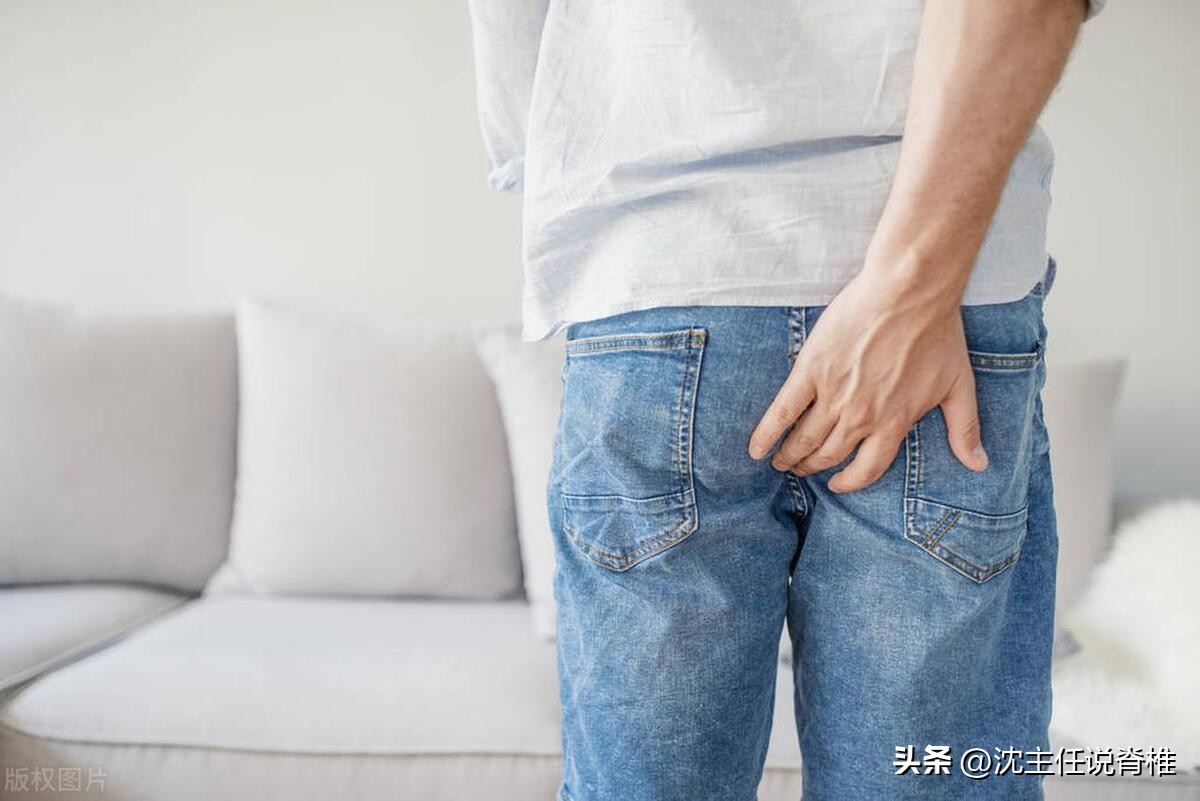 右上臀部靠近腰疼痛是什么原因,臀部右上方疼痛是什么原因引起的