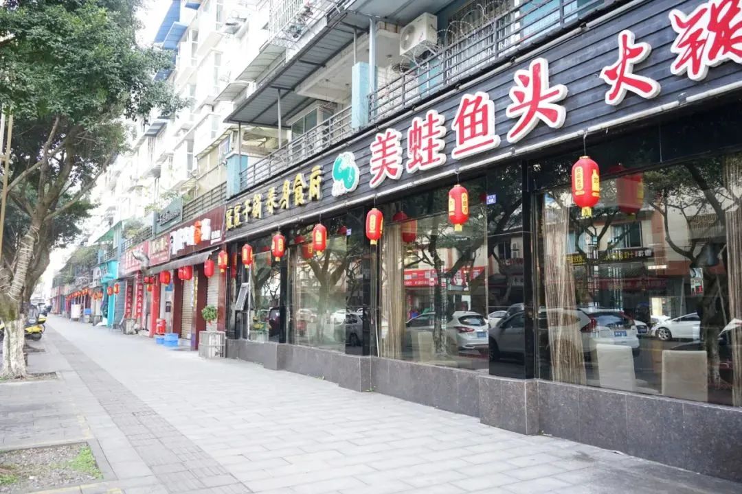 峨眉山旅游有哪些好玩的好吃的,峨眉山吃喝玩旅游攻略