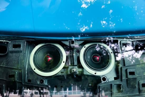 成都奔驰威霆音响改装升级,奔驰威霆音响改装