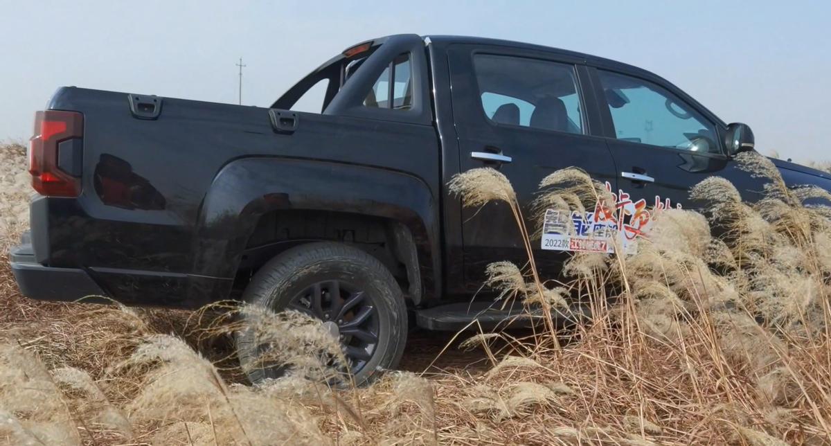 试驾江铃域虎7,江铃域虎72.4t越野