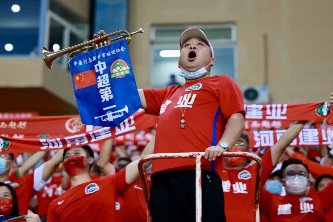 建业航海体育场北看台,建业球迷开赛视频