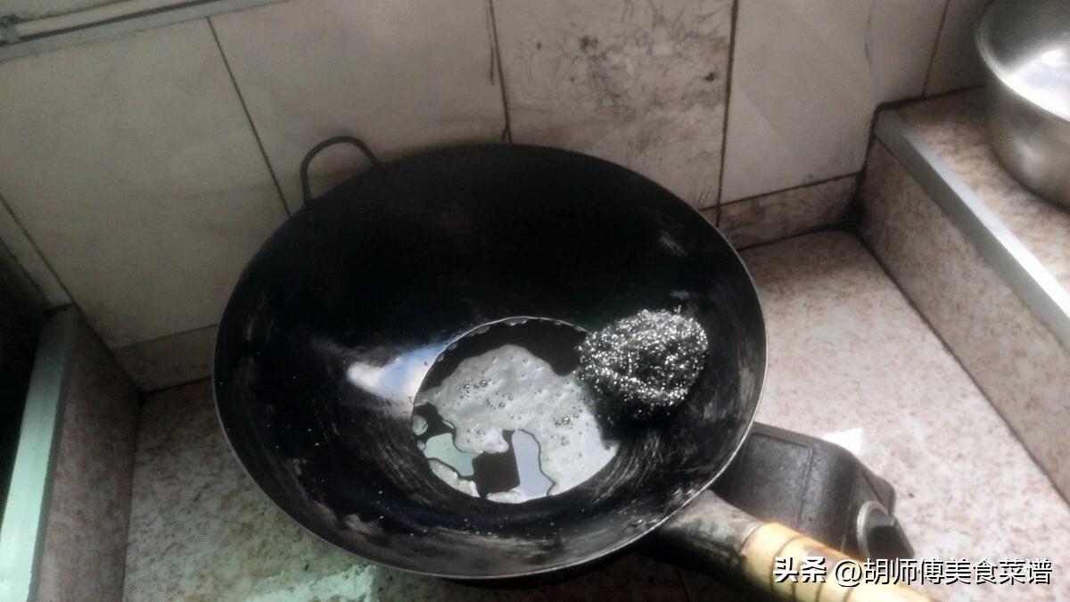 白醋倒在手心里有什么作用,把白醋倒在手心