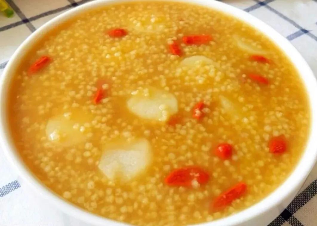 秋季给孩子煮什么杂粮粥有营养,儿童七日杂粮粥营养搭配不重样