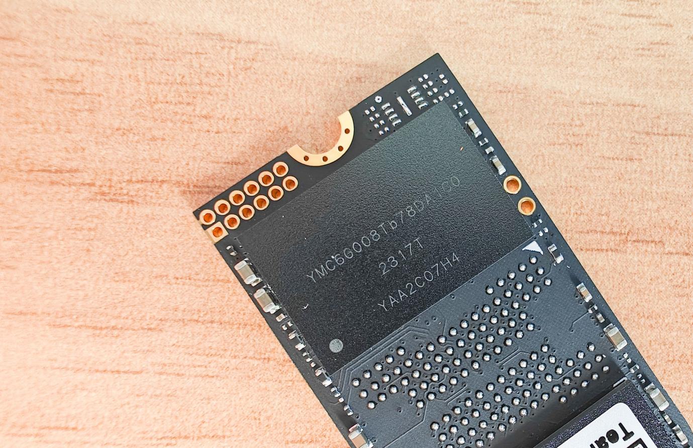 性能最强的ssd硬盘,ssd硬盘横向评测