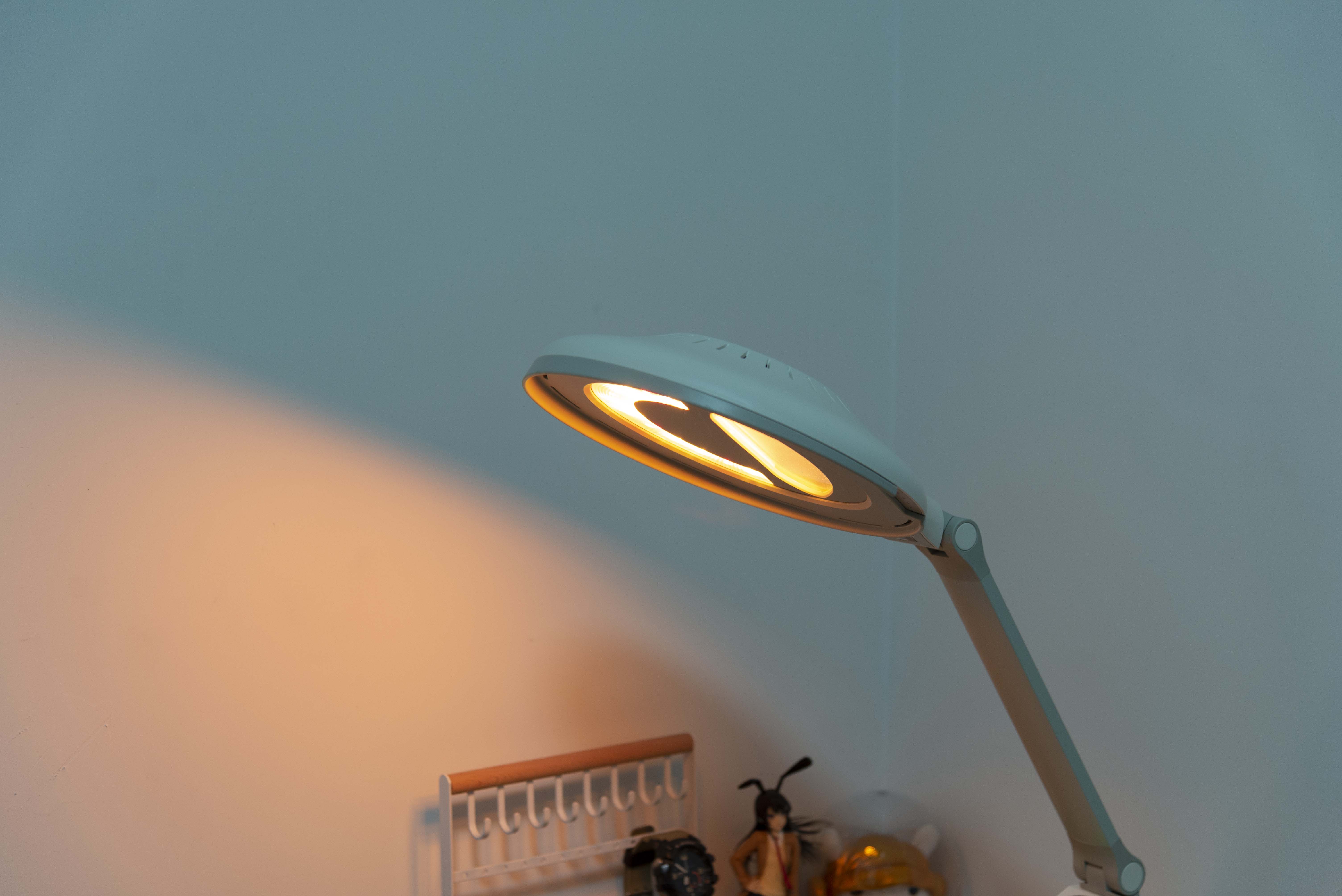 蓝光护眼灯品牌排行榜最新,蓝光护眼灯品牌盘点几款真的护眼