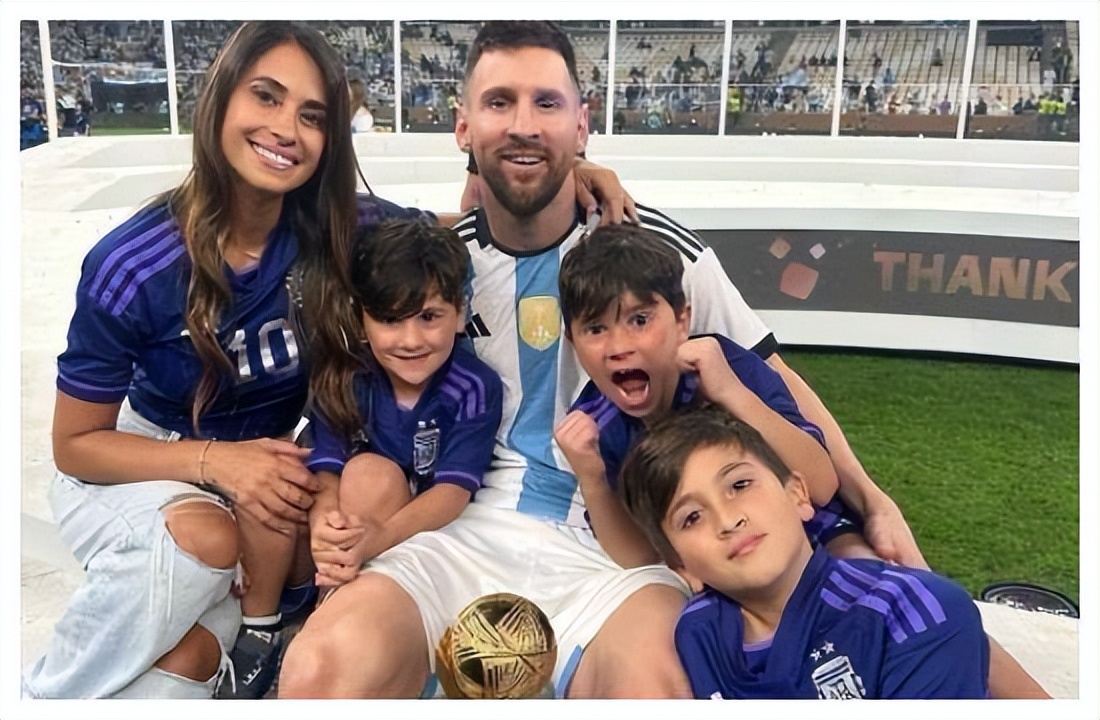 梅西回归迎接两次挑战,梅西为缺席训练道歉原视频