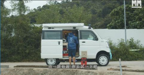 夫妻俩一年花10万无房贷,夫妻结婚十年不买房