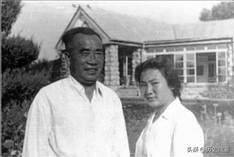 46年毛岸英回国,问父亲认不认识赤英,毛主席听后立即派人喊*德朱**