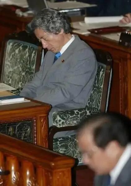 蹿瞌睡，舂瞌睡，老态龙钟本为老态聋舂，湖北方言词汇真形象