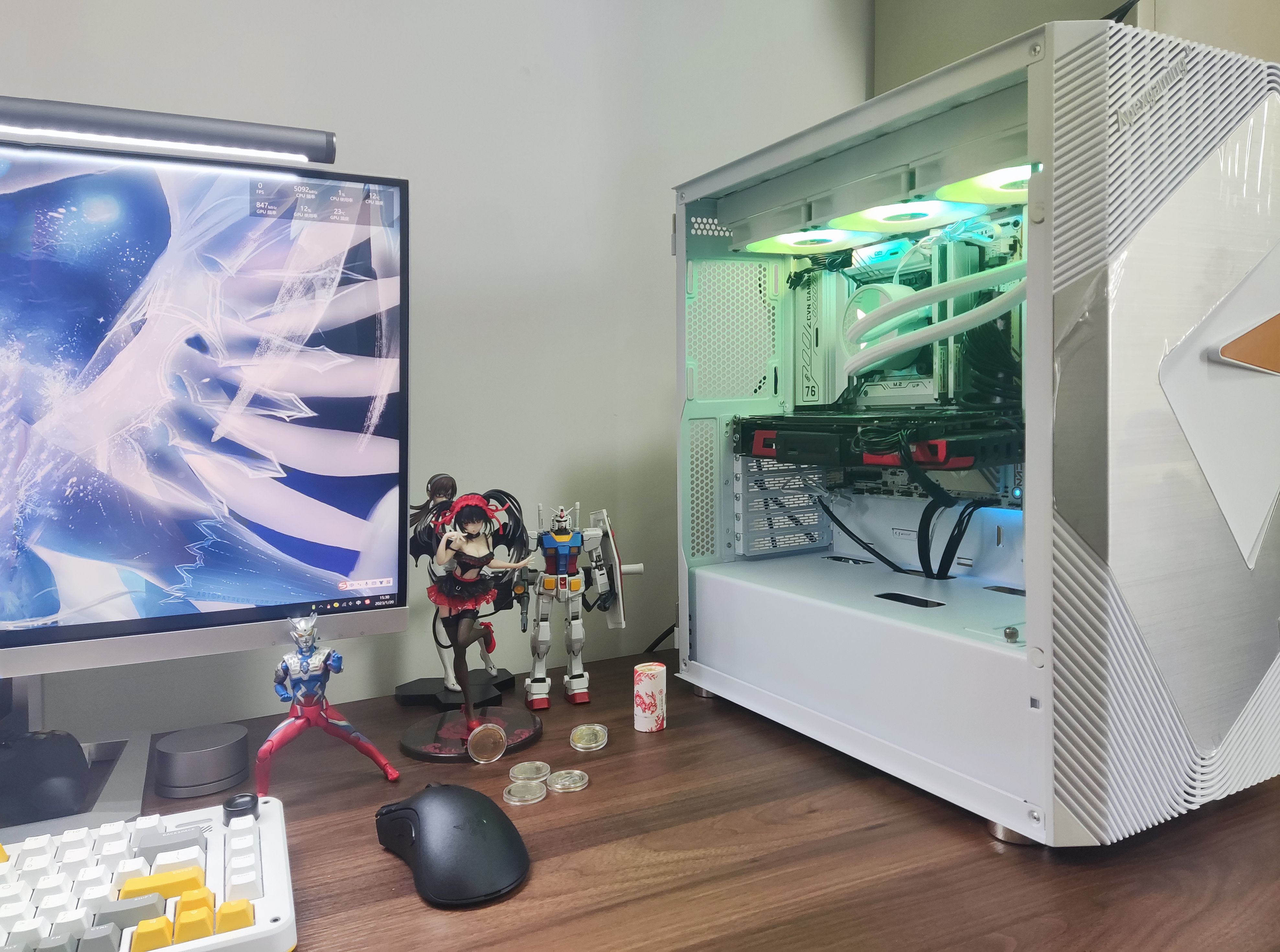 新年新气象：冬日漫漫，我给自己装了台纯白色的新电脑