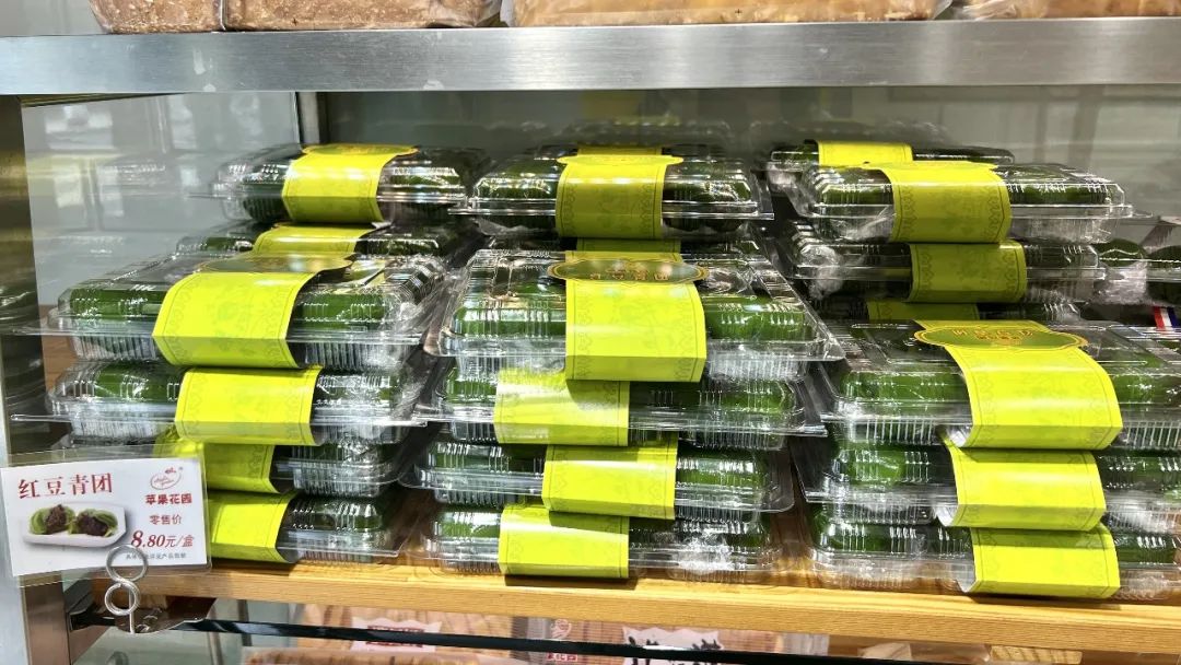 南京路步行街青团哪个好吃,上海南京路哪家青团好吃