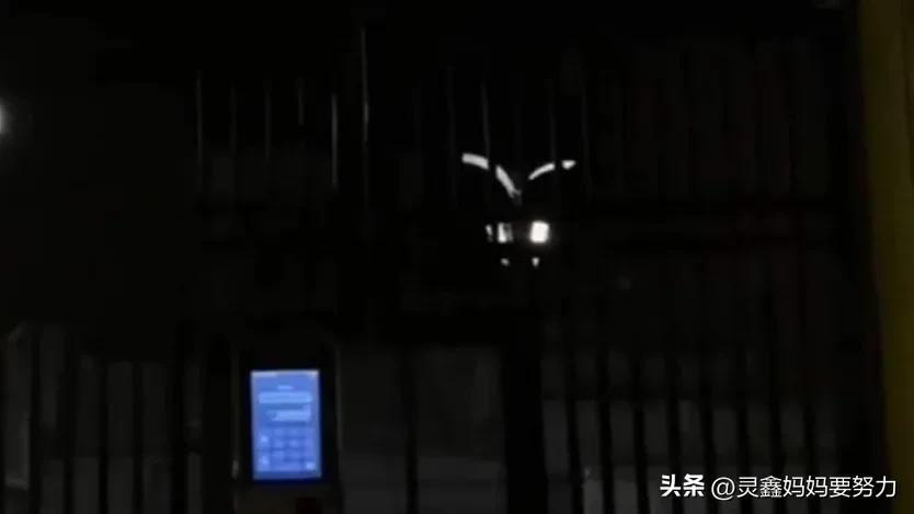 小区门禁提示开锁成功但是开不了,小区密码锁在门外输入密码打不开