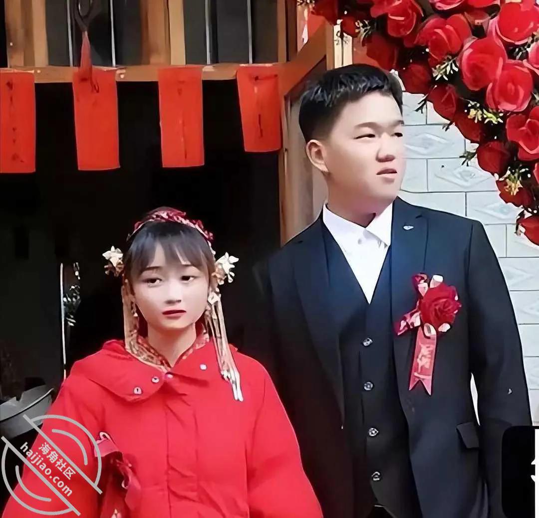 新娘娃娃脸惊呆网友,广西一对新人结婚新娘长成娃娃脸