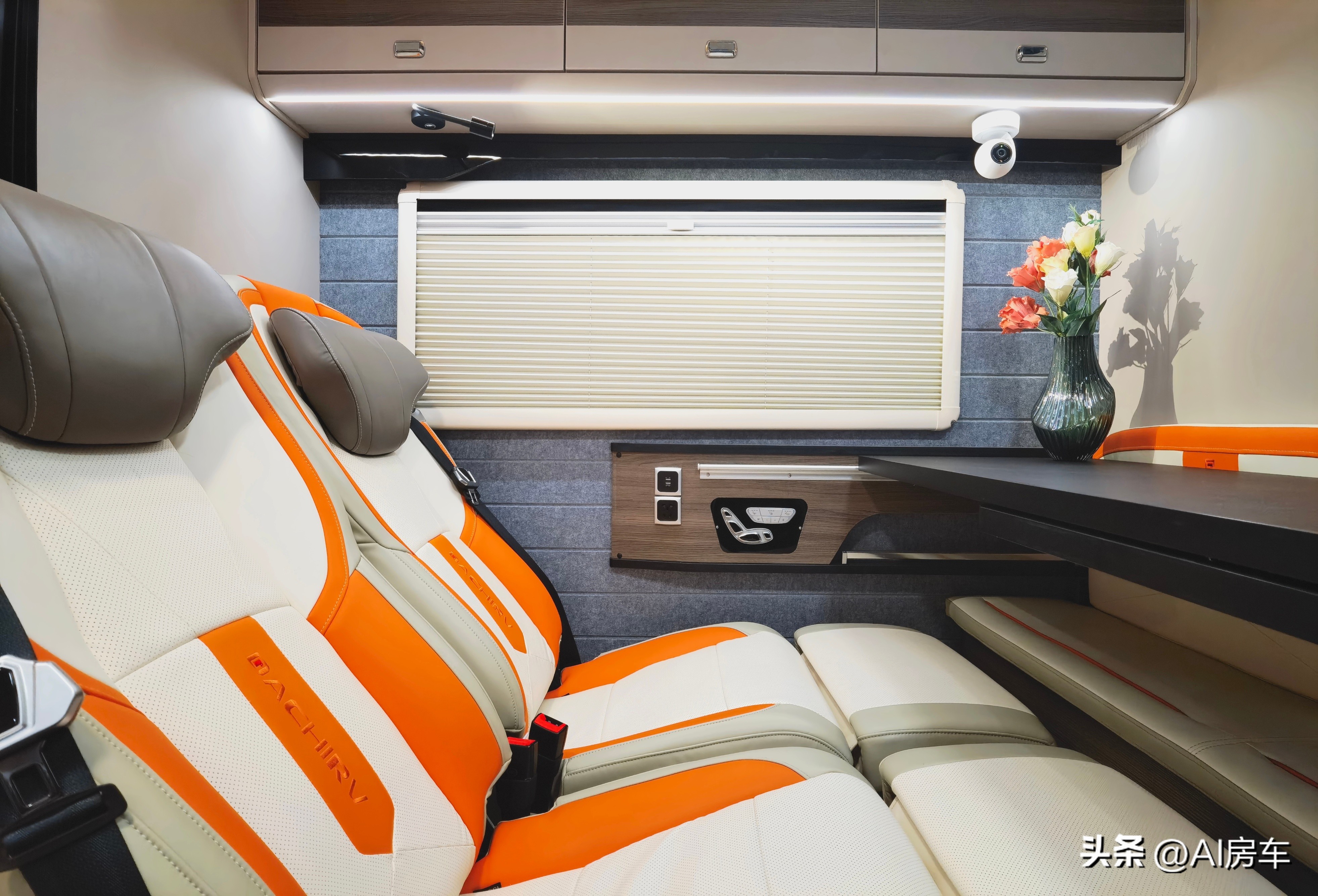 空间和配置都不错,续东2022定制洲际旅行版房车