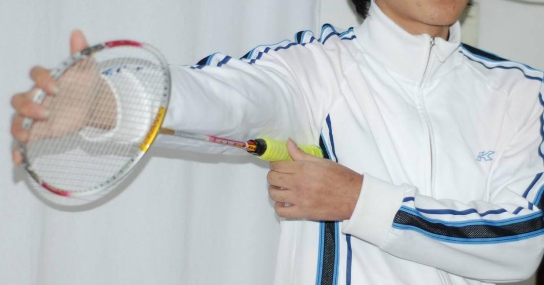 羽毛球初学者用什么拍,初学羽毛球者适合买什么拍子