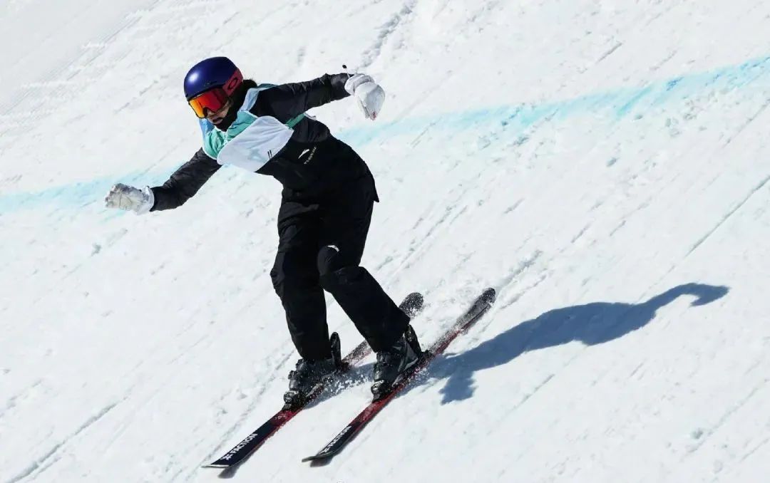 首钢最新转型消息,谷爱凌首钢大跳台夺冠完整视频