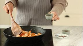 大虾要怎么处理才不会干,大虾怎么处理干净炸好吃