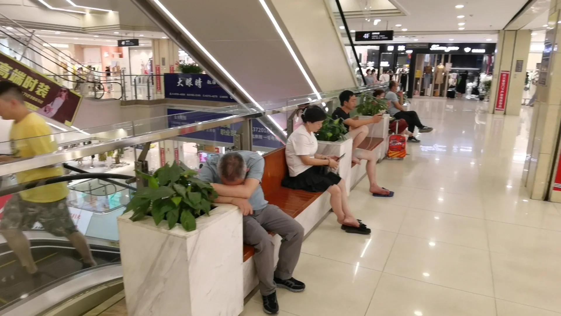 汉正街品牌服饰批发广场攻略,逛武汉服装批发市场