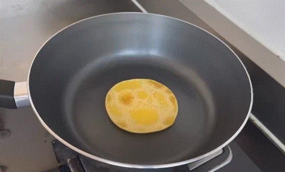 什么材质的锅不粘锅又耐用,刚买回来的锅好用又不粘锅无烟