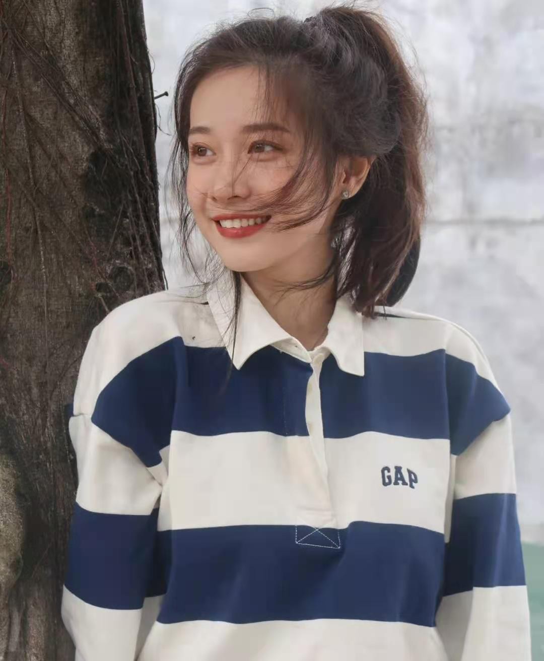 买卫衣不是越贵就越好，注意这5个细节，上身才时髦又显气质