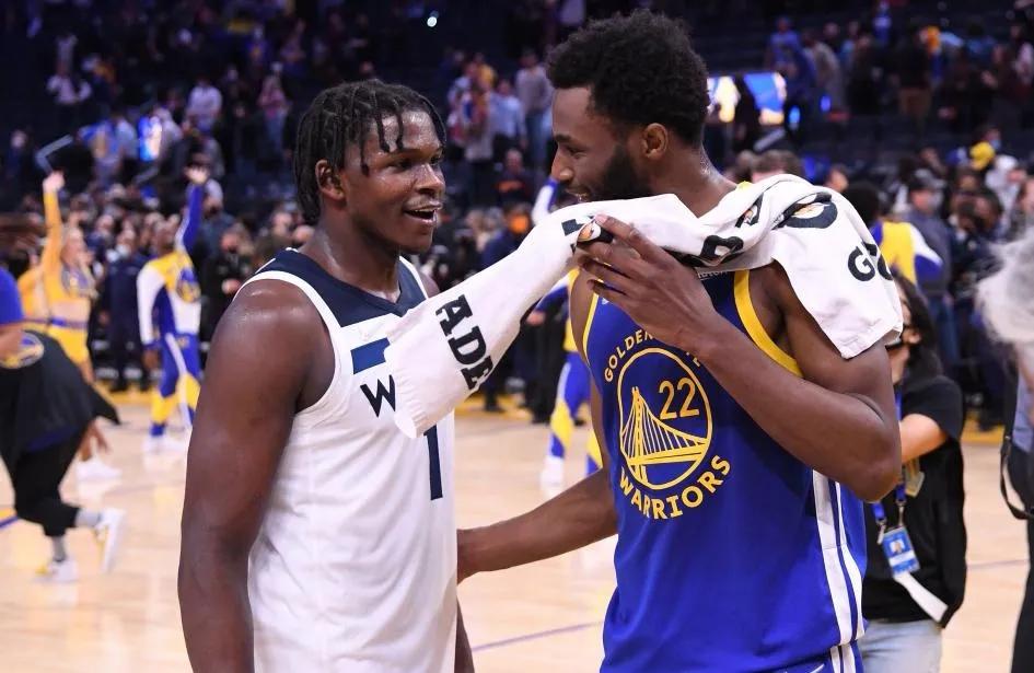 库里砍下50分对维金斯说什么,维金斯26分勇士全队最高库里16分