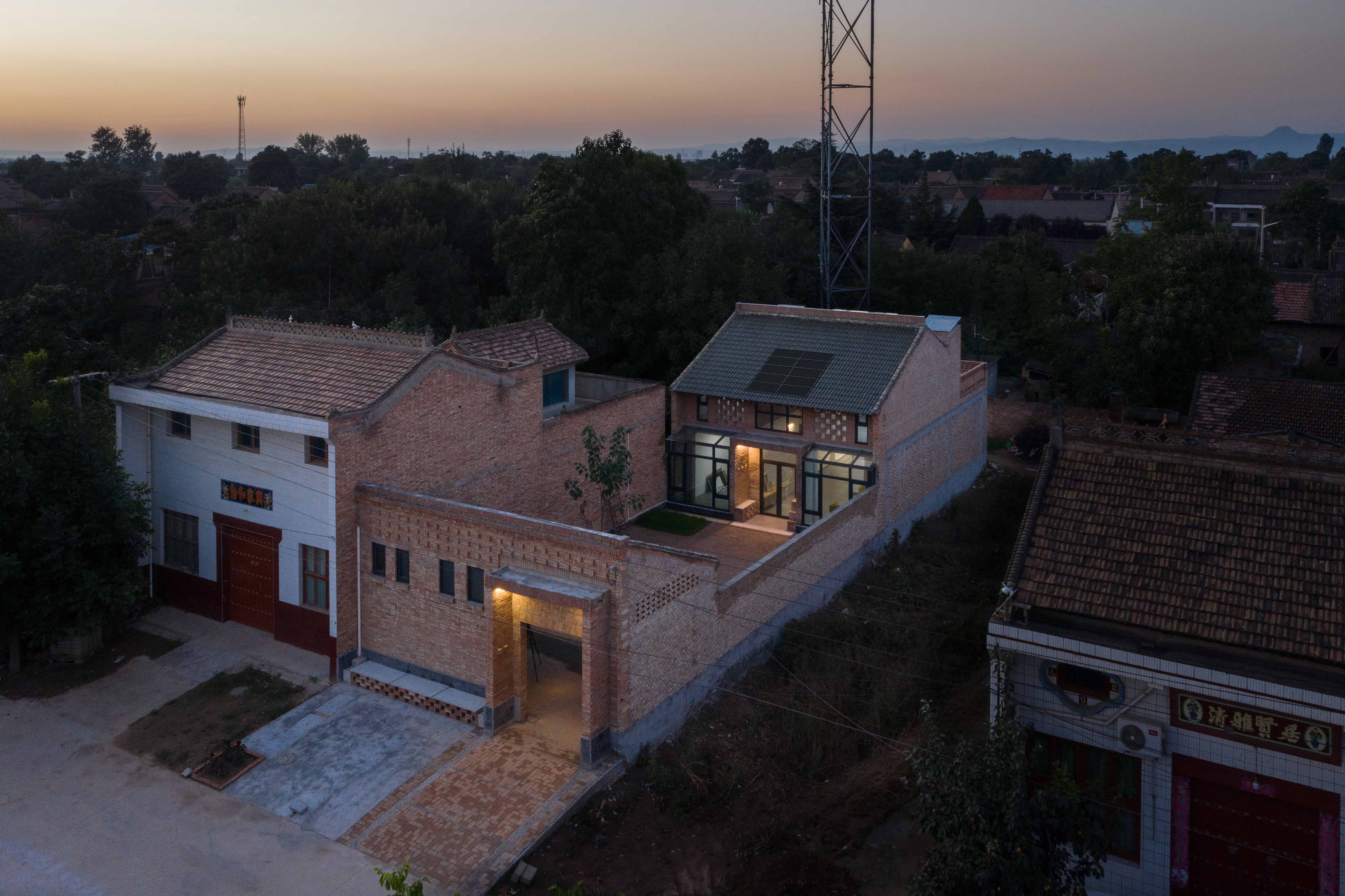 陕西一高校老师,西安一高校老师带学生创业