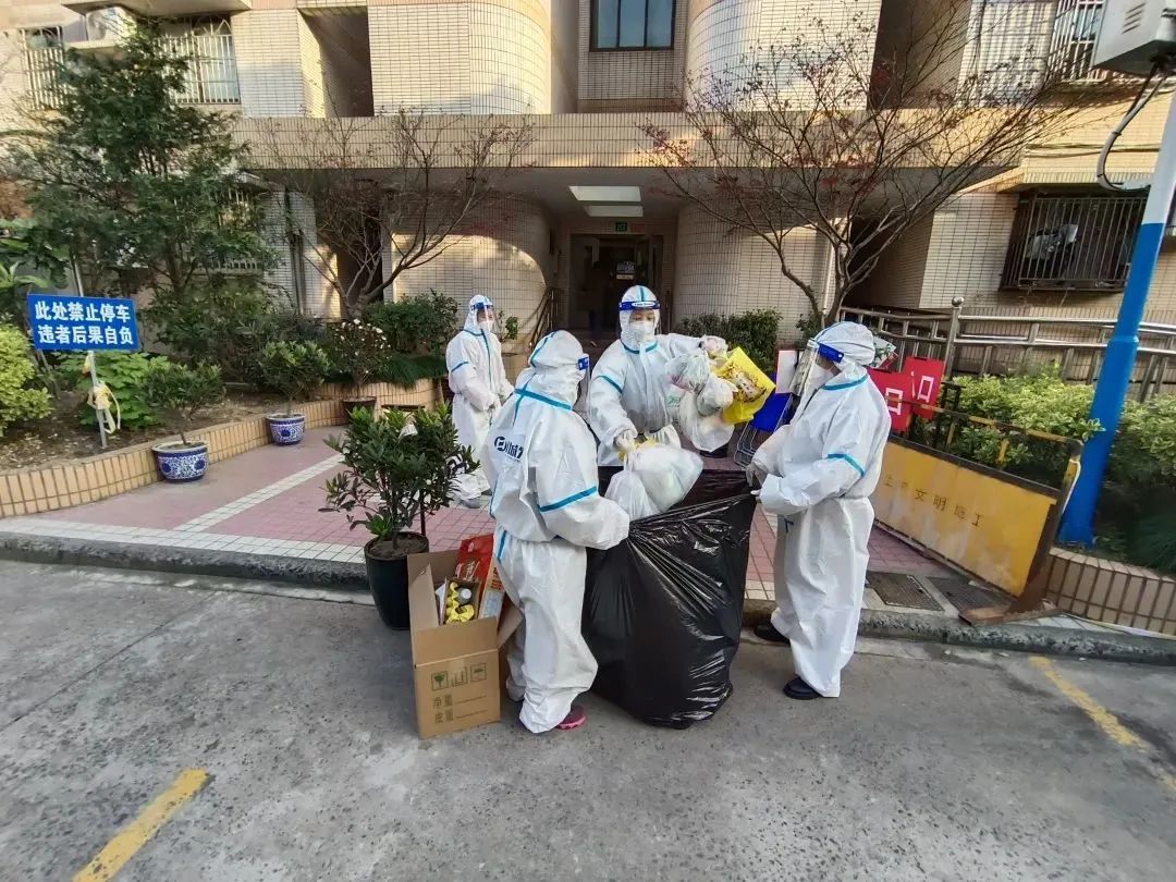 青联委员勇担当青春在疫线闪光,抗击疫情青年突击队